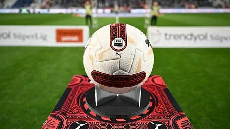 Süper Lig’de küme düşen ilk takım belli oldu Trendyol Süper Lig'de bitime 10 hafta kala Adana Demirspor'un küme