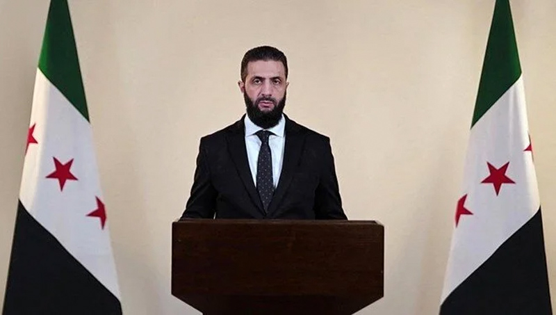 Şara imzayı attı! Suriye’de geçici anayasa yürürlükte Şara imzayı attı! Suriye’de geçici anayasa yürürlükte