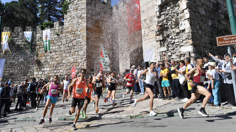 Bursa’da her yıl nisan ayında yapılıyordu! Tarihi değişti: Karara büyük tepki Bursa’nın 6 Nisan 1326’da Osmanlı Cihan Devleti tarafından fethi münasebetiyle