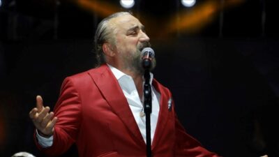 Sanat dünyası yasta! Ünlülerden Volkan Konak paylaşımları