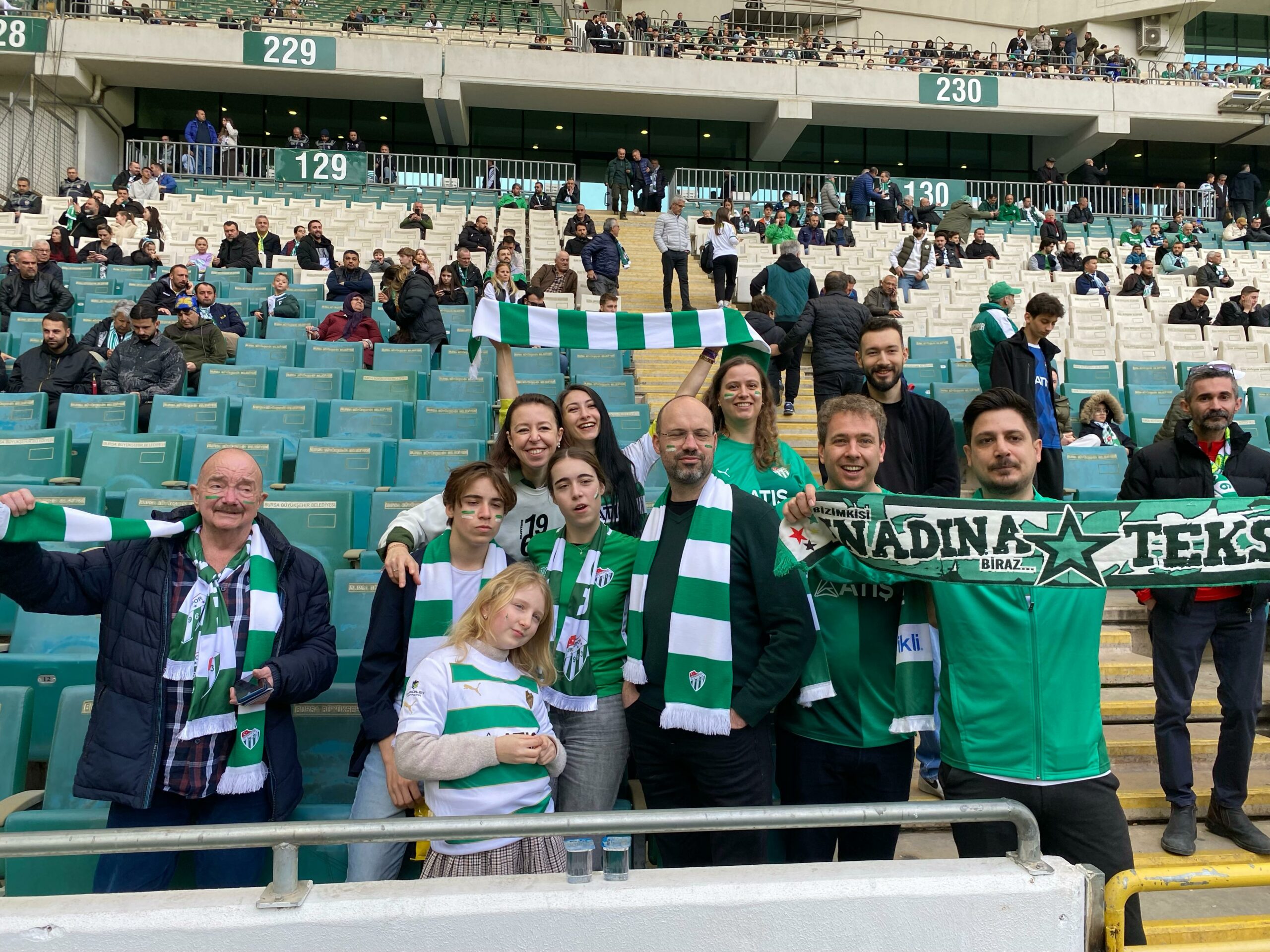 Hollandalılar Bursaspor maçını izlemek için geldi!