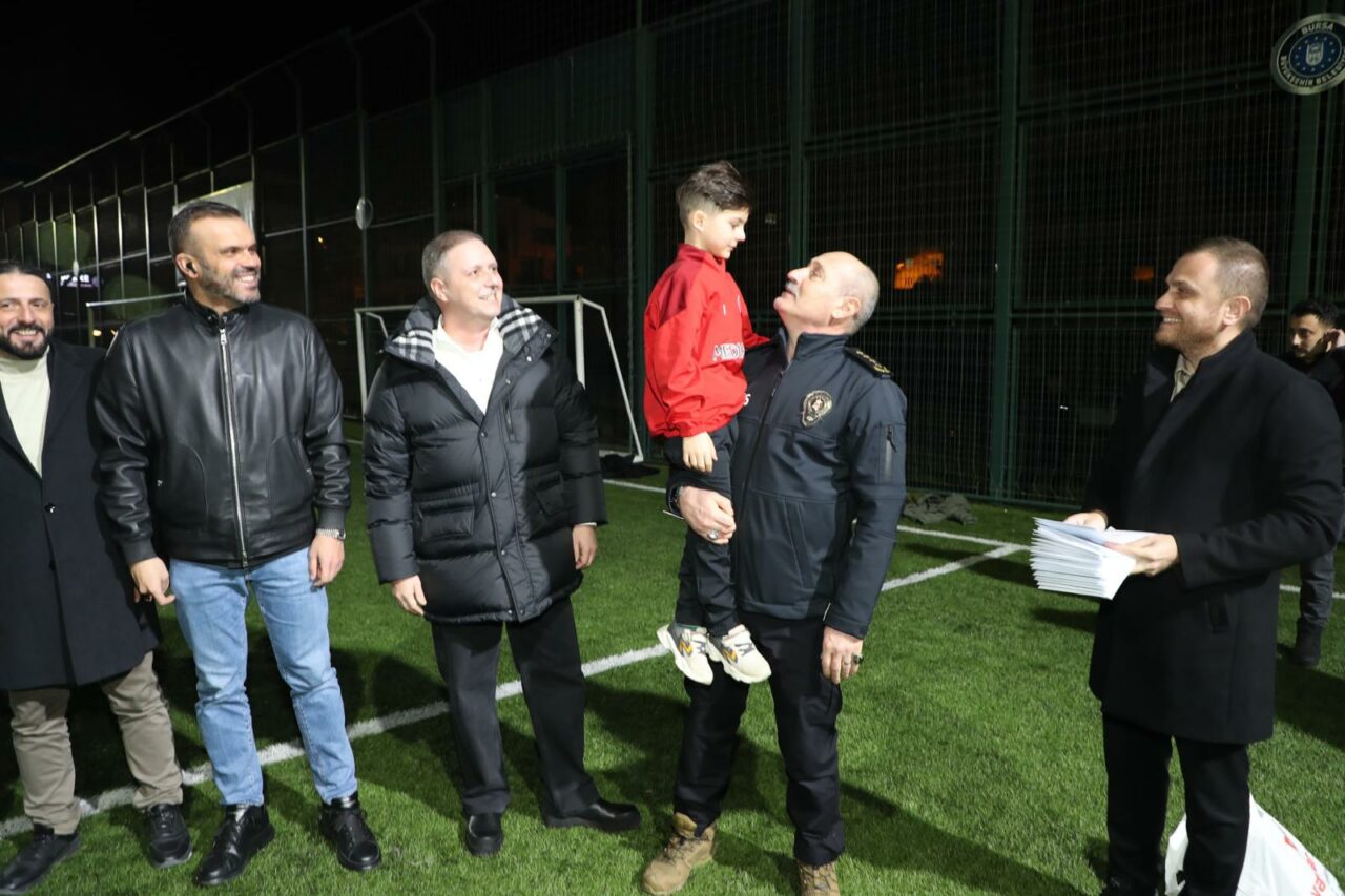 Bursa Emniyetspor’dan tüm sporculara Ramazan desteği Bursa Emniyetspor’dan tüm sporculara Ramazan desteği