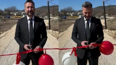 Belediye başkanı tek başına köprü açtı