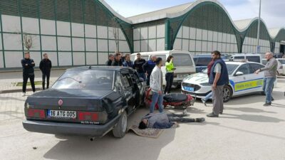 Yer: Bursa… Yaralı sürücünün başının altına paspas serdiler