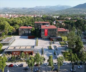 İnegöl Belediyesi’nden gençlere ücretsiz Avrupa bileti