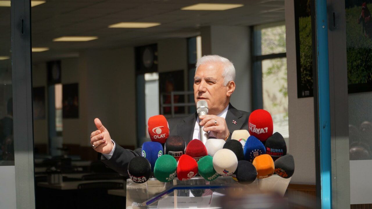 AK Parti Bursa’dan Bozbey hakkında suç duyurusu! Başkan Mustafa Bozbey’den açıklama