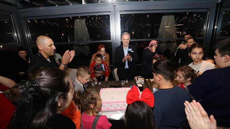 Başkan Taban otizmli çocuklarla buluştu