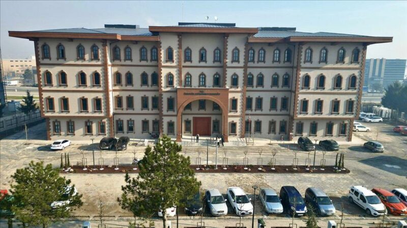Bursa’nın bu ilçesinde yaşayanlar dikkat! Yeni yerinde hizmete başladı İnegöl Belediyesi’nin Tapu Müdürlüğü’nde işlem yapan vatandaşların işlerini kolaylaştırmak adına