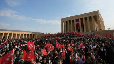 Devlet erkanı Anıtkabir’de