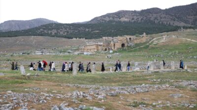 Yerli ve yabancı turistleri ağırlıyor!