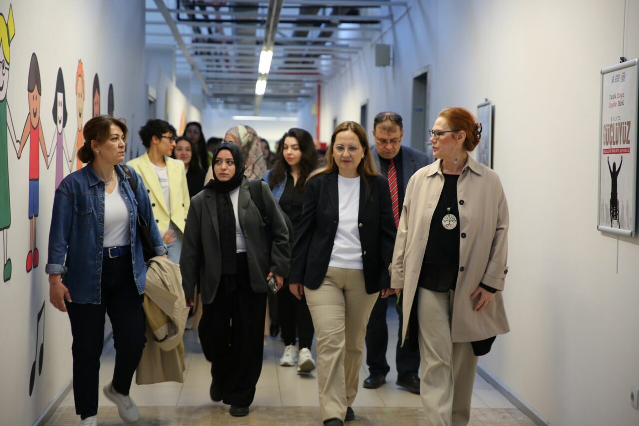 Bursa’da kamusal binalar için önemli protokol Bursa’da kamusal binalar için önemli protokol