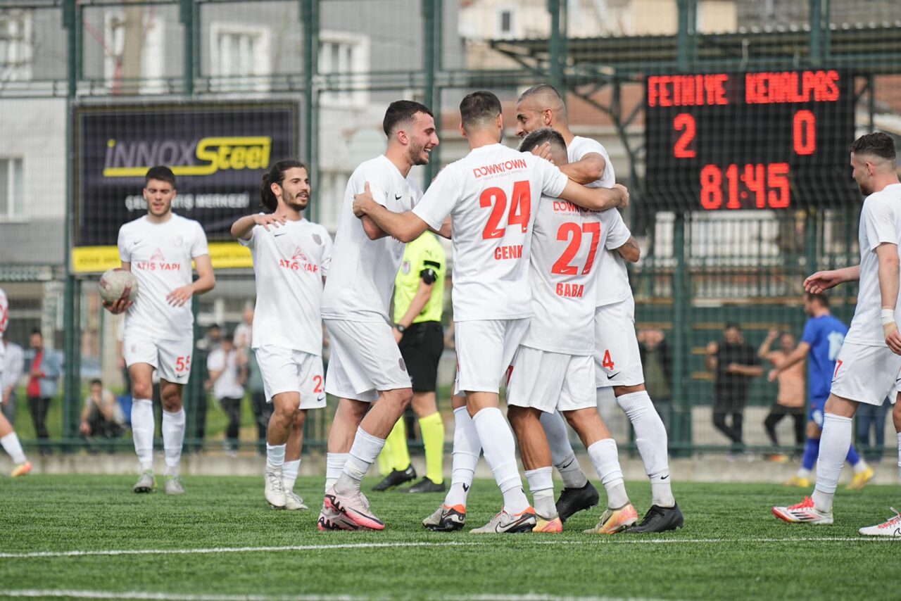 Bursa ekibi mutlu sona çok yakın! 3. Lig’in kapısını araladı