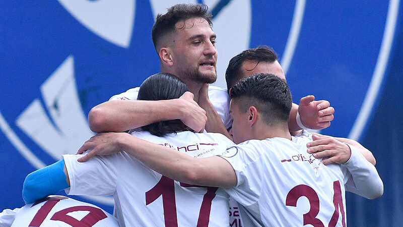 2. Lig’deki Bursa takımı nefes aldı! Nesine 2. Lig Beyaz Grup’ta alt sıralardan kurtulmaya çalışan Bursa