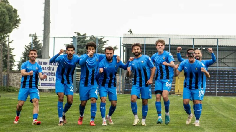 2. Lig Kırmızı Grup’ta play-off’u hedefleyen Karacabey Belediyespor bugün Vanspor