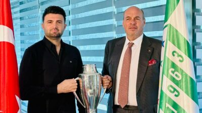 Bursaspor’un şampiyon başkanlarından kupa hatırası