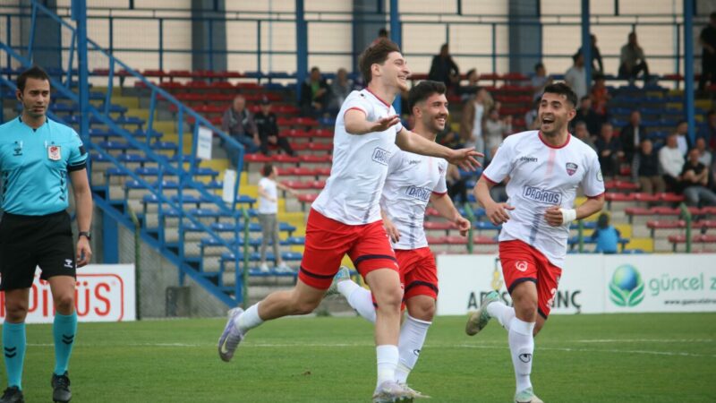 Nesine 3. Lig 3. Grup’ta mücadele eden Bursa ekibi 1923