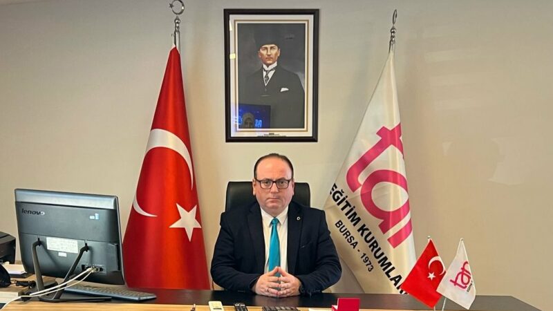 Tan Okulları Yönetim Kurulu Başkanı Erten Kayan, İYİ Parti üyeliğinden