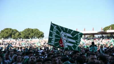 Bursaspor’da beklenen gün geldi: Başkan Çelik müjdeyi duyurdu!