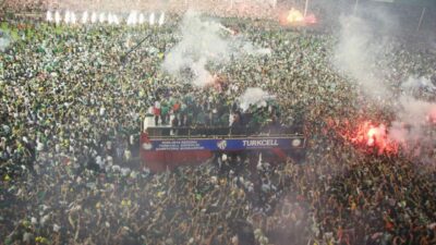 Bursaspor’un şampiyonluğu 15 yıl önceye götürdü