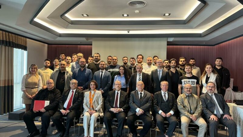Fransız doktordan Bursalı hekimlere övgü Yurt dışından ve Güney Marmara’dan ortopedi ve travmatoloji uzmanlarının yoğun