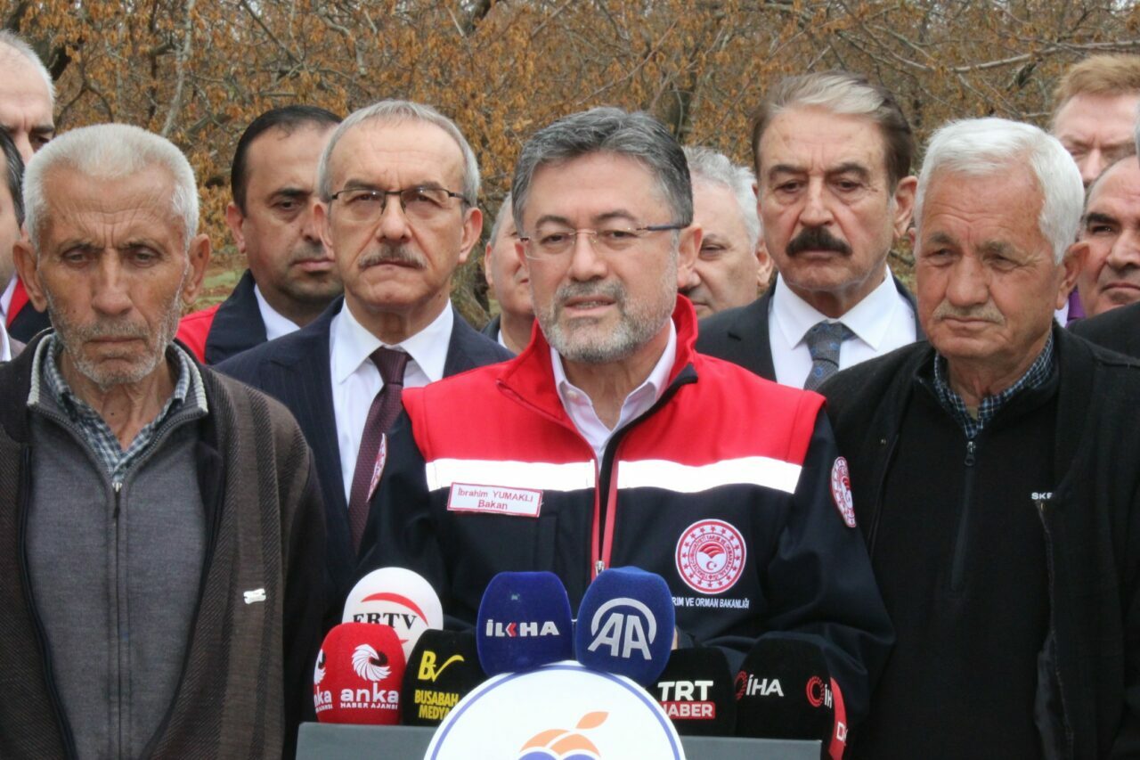 Bakan Yumaklı açıkladı! ÇKS’ye kayıtlı çiftçiye zirai don desteği