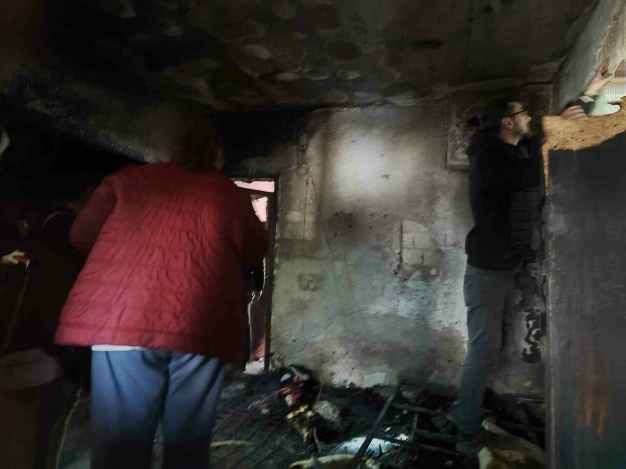 Bursa’daki yangın can aldı: Başkandan acılı aileye ziyaret