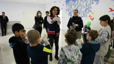 Bursa Büyükşehir’den onkoloji hastalarına moral