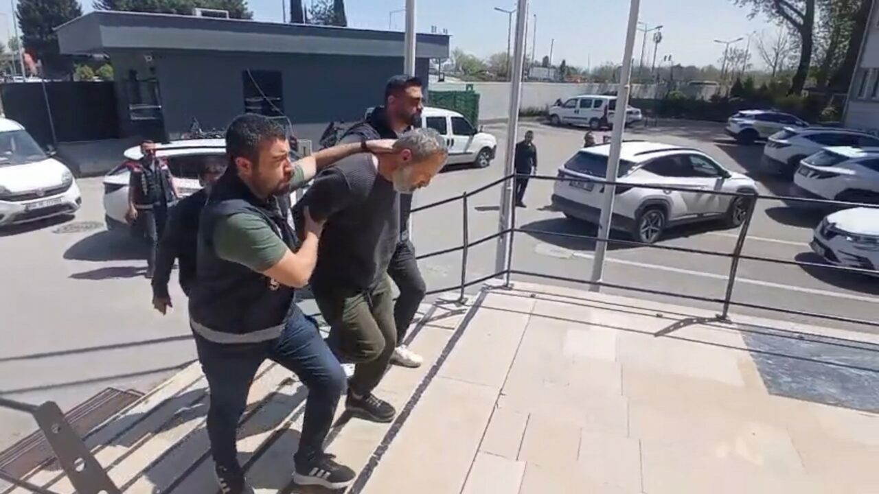 Bursa’da aranıyordu! Saklandığı yerde yakalandı