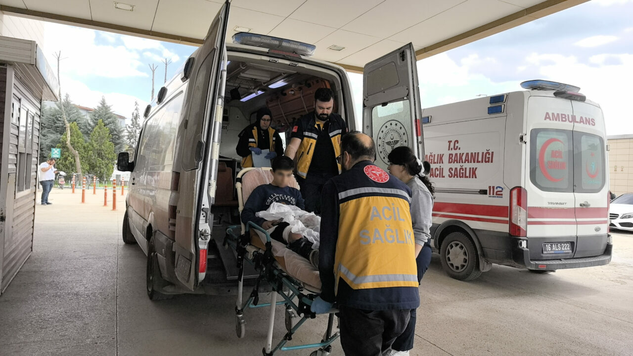 Bursa’da çocukların kavgasında kan aktı