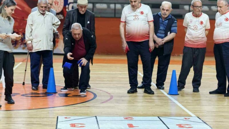 Gençlik ve Spor İlçe Müdürlüğü tarafından ilk kez düzenlenen ’Huzurevleri
