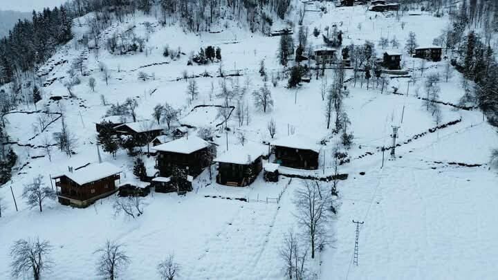 Bursa’nın bir ilçesi daha beyaza büründü