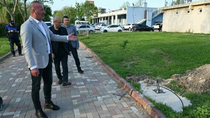 Karacabey Belediyesi, vatandaşların yoğun şekilde kullandığı Atatürk Kültür Parkı’nda kapsamlı