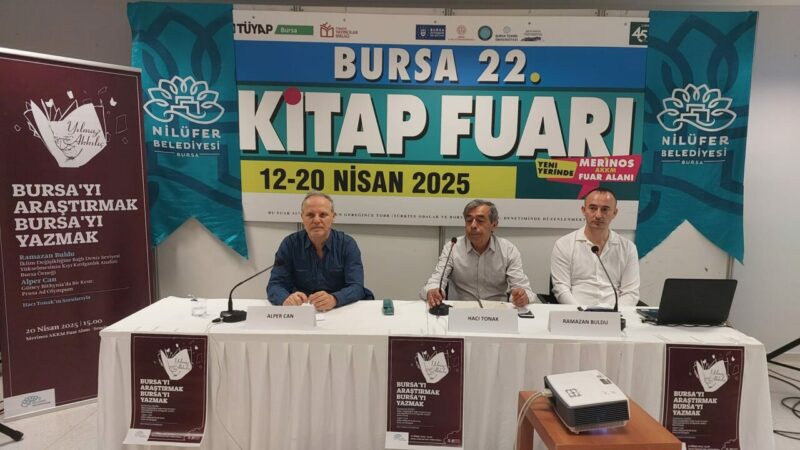 Bursa 22. Kitap Fuarı'nın son gününde gerçekleştirilen söyleşide, 14. Yılmaz