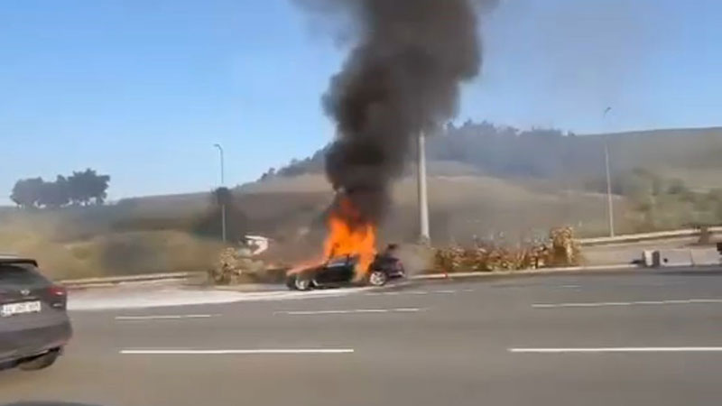 Bursa otobanında korku dolu anlar: Film sahnesi gibi… Bursa otobanında korku dolu anlar: Film sahnesi gibi…