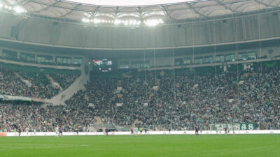 Şampiyonun maçı kapalı gişe!