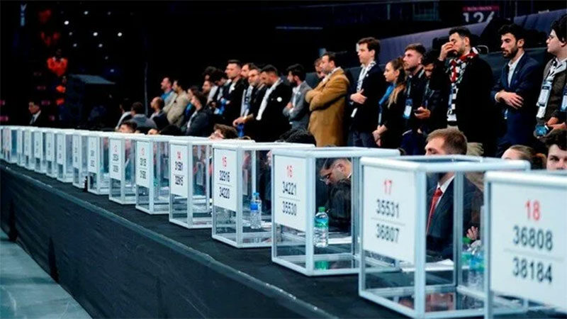 Beşiktaş’ta kongre tarihi belli oldu Beşiktaş'ta başkanlık seçimi 11 Mayıs Pazar günü yapılacak. Siyah beyazlılar