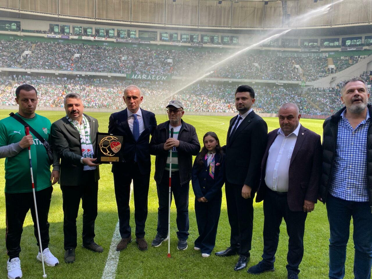 Yıldırım Belediye Başkanı Oktay Yılmaz’ı gururlandıran ödül