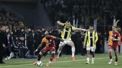 4 kırmızı kartlı derbide Galatasaray turladı