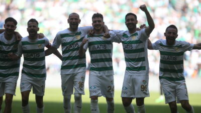 Bursaspor’da ilki yaşadı