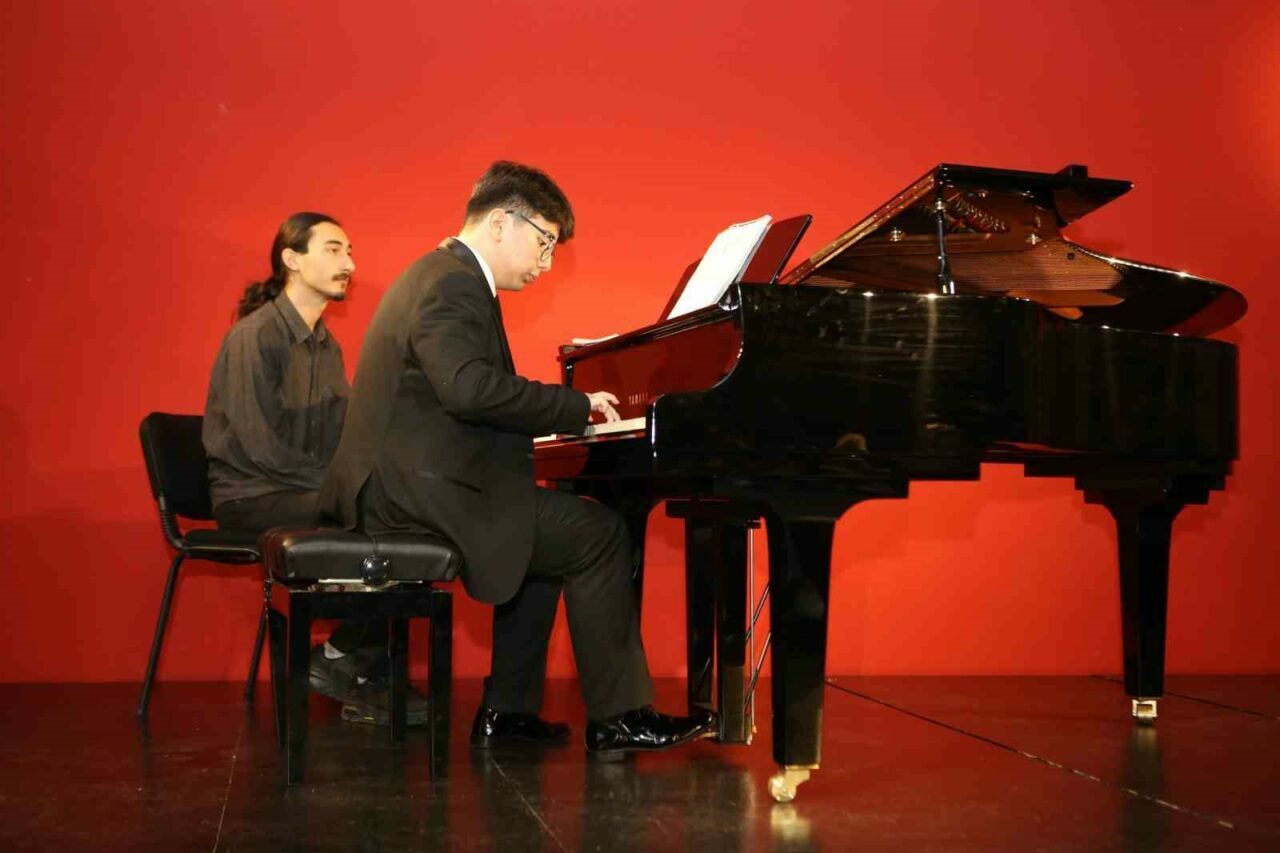 Genç müzisyen Doruk Ali Sezer’den piyano resitali Genç müzisyen Doruk Ali Sezer’den piyano resitali