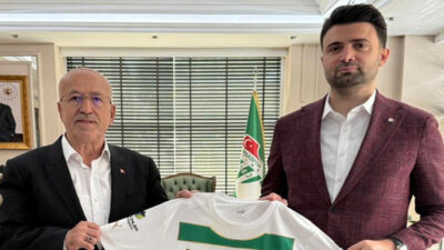 Bursaspor’da o isim de alacaklarını sildi! Geriye tek kişi kaldı