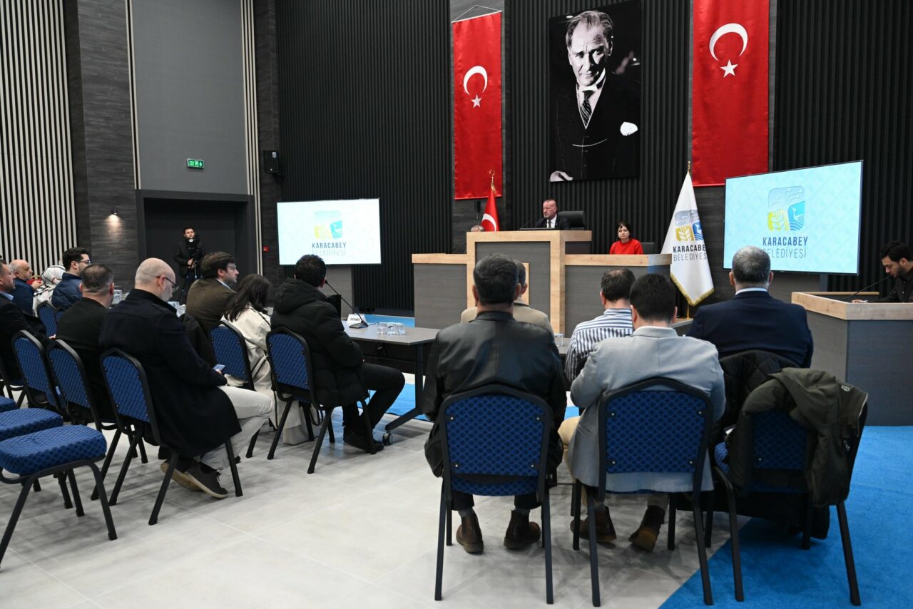 Bursa’da ilçe belediye başkanından sonra meclis üyeleri de partilerinden istifa etti Bursa’da ilçe belediye başkanından sonra meclis üyeleri de partilerinden istifa etti