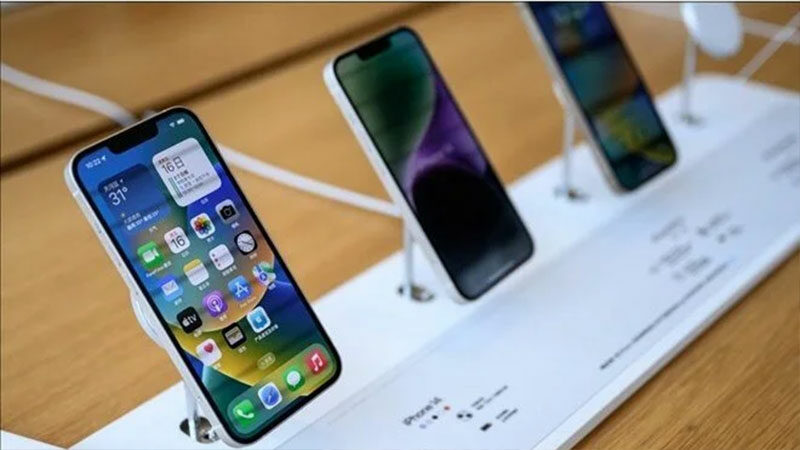 Ticaret savaşı dünyada telefon fiyatlarını yükseltebilir. ABD'de satılan iPhone'nun maliyeti