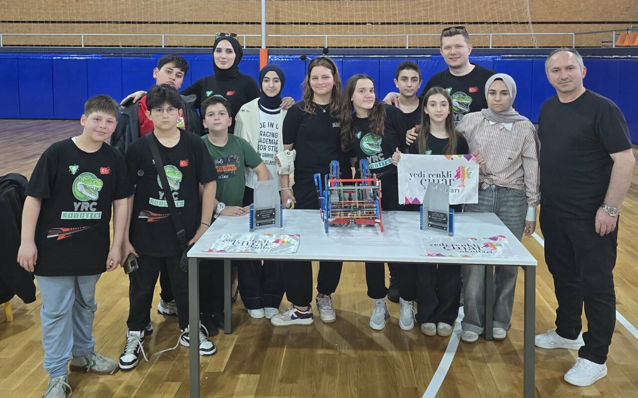 Yedi Renkli Çınar Okulları’na gurur veren çifte ödül