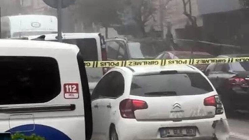 Dehşet evi! Eşini ve kızını öldürüp…