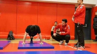 Bursa’da ‘alev savaşçısı’ olabilmek için ter döktüler