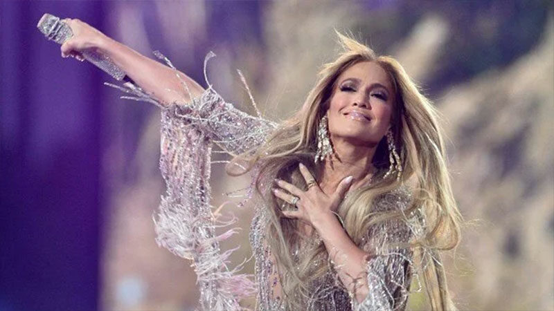 Son yıllarda özel hayatıyla gündemden düşmeyen Jennifer Lopez Türkiye'de müzikseverlerle