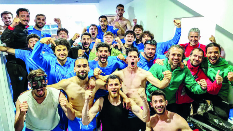 Mavi siyahlılar Menemen FK’yı Batuhan Salman’ın golleriyle 2-0 yenerek play-off
