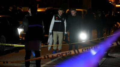 Kimlik kontrolü yapmak isteyen bekçiye silahlı saldırı