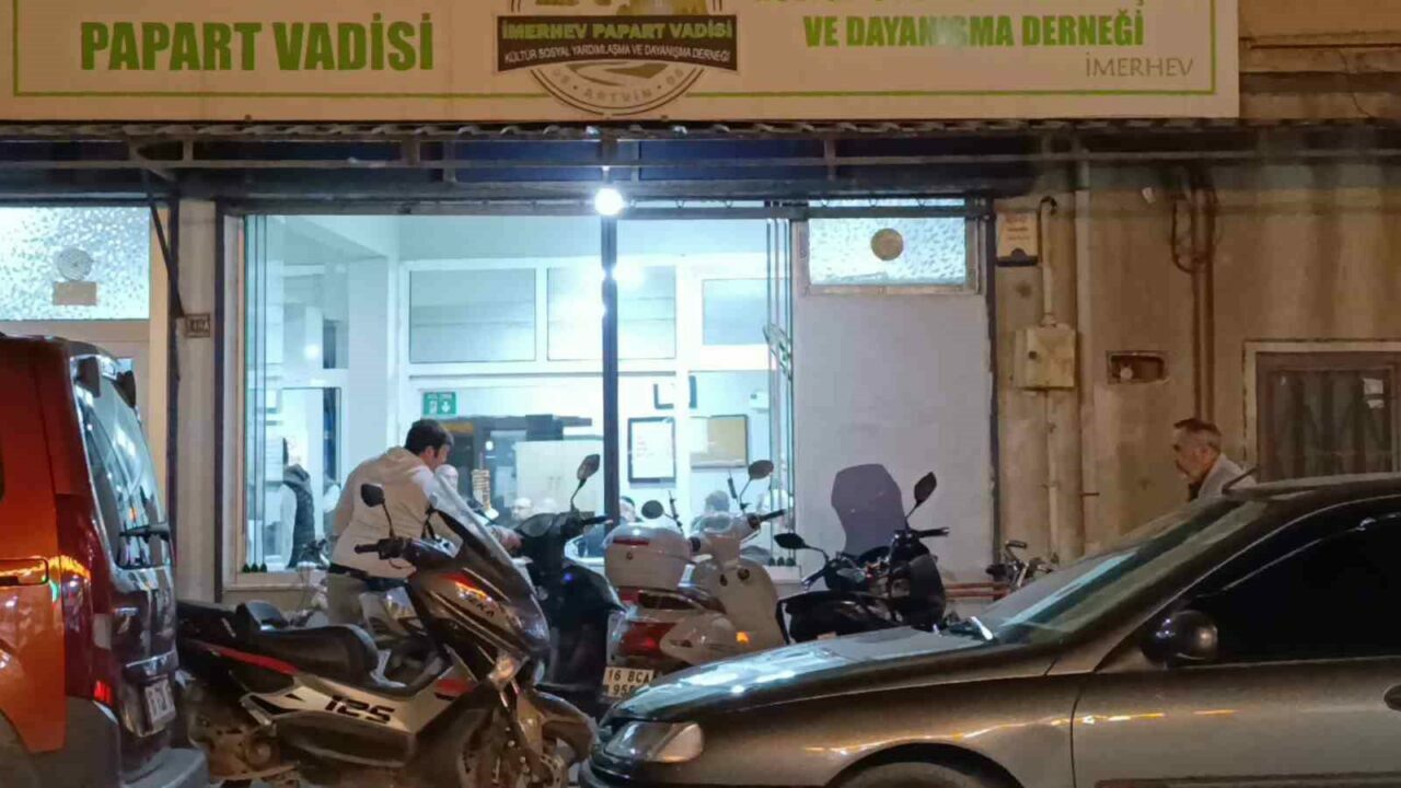 Bursa’da dernek lokalinde bıçaklı kavga: 1 ağır yaralı